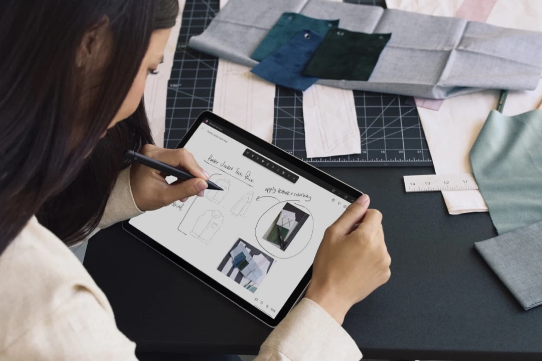 Bild des Beitrags Neue Microsoft Surface for Business Modelle: Pro 12 Zoll und Laptop 13 Zoll mit Snapdragon X2 Plus Bild des Beitrags Neue Microsoft Surface for Business Modelle: Pro 12 Zoll und Laptop 13 Zoll mit Snapdragon X2 Plus
